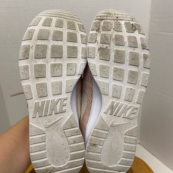 Nike Tanjun 812655 Soft Pink Blush Sneakers - Picture 10 of 11